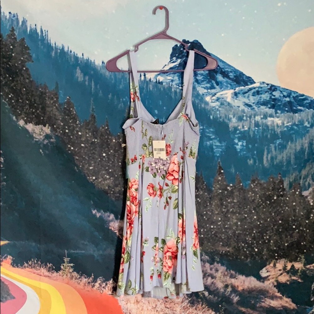 Forever 21 // BRAND NEW // Periwinkle Floral Dress - Picture 2 of 2